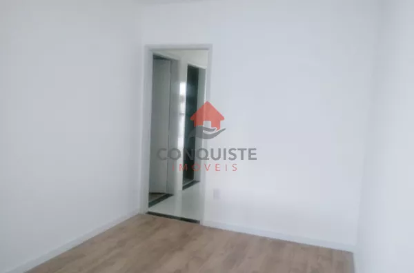 Casa para venda com  2 dormitórios, 2 vagas de garagem cobertas, próximo a metrô, na região da Vl Prudente em São Paulo