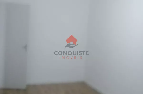 Casa para venda com  2 dormitórios, 2 vagas de garagem cobertas, próximo a metrô, na região da Vl Prudente em São Paulo