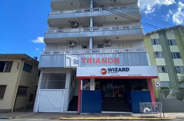 AMPLO APARTAMENTO CENTRAL SEMIMOBILIADO COM 01 DORMITÓRIO - Foto 1