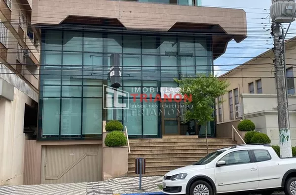 APARTAMENTO SEMIMOBILIADO CENTRAL DE 02 DORMITÓRIOS