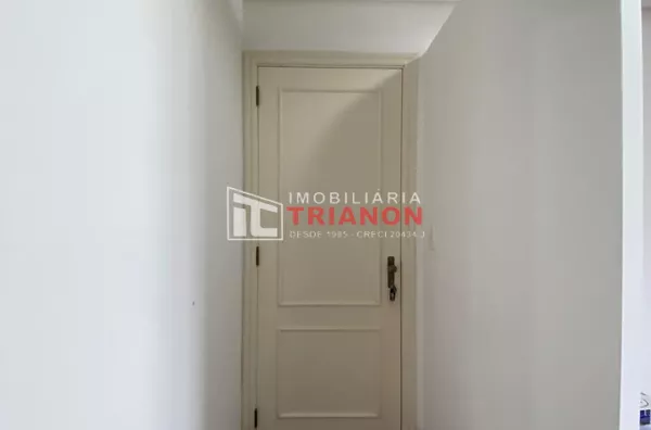 APARTAMENTO CENTRAL DE 03 DORMITÓRIOS (01 SUÍTE)