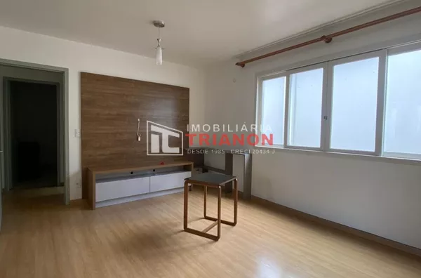 APARTAMENTO CENTRAL COM 02 DORMITÓRIOS