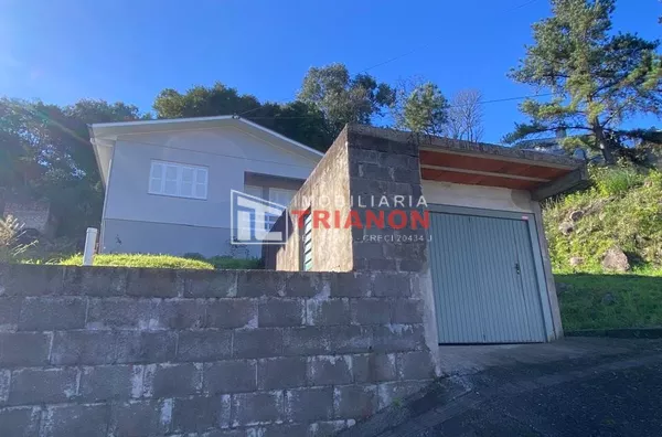 CASA COM 02 DORMITÓRIOS