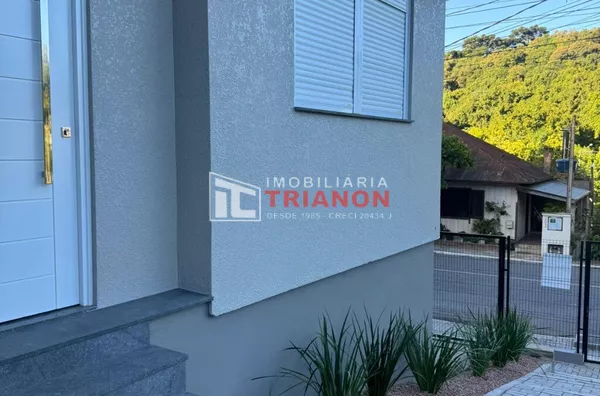 CASA GEMINADA SEMIMOBILIADA DE 02 DORMITÓRIOS - Foto 1