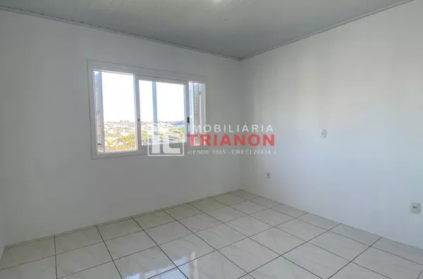 CASA COM 02 DORMITÓRIOS