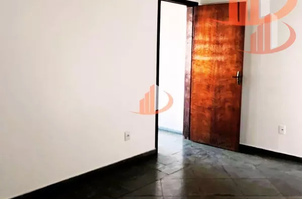 ALUGA-SE SALA COMERCIAL NO CENTRO DE PATO BRANCO!