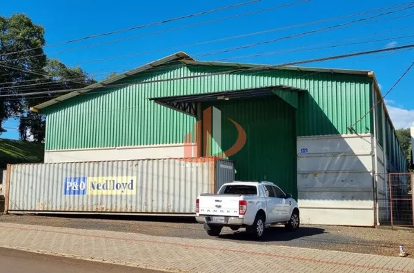 BARRACÃO COM 700m² PARA LOCAÇÃO EM PATO BRANCO/PR