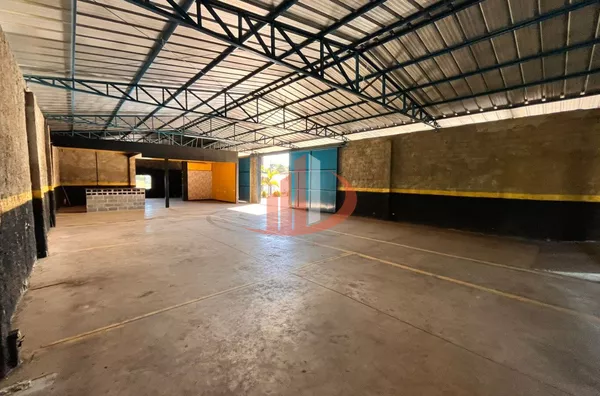BARRACÃO DE 700M² PARA LOCAÇÃO NO BAIRRO BANCÁRIOS EM PATO BRANCO/PR - Foto 9
