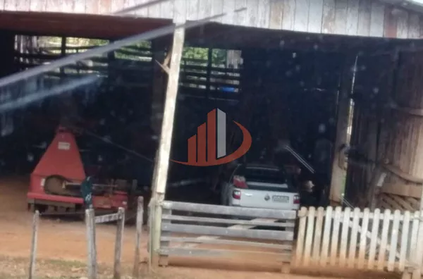VENDE-SE FAZENDA A 13KM DA CIDADE DE GUARANIAÇU! - Foto 7