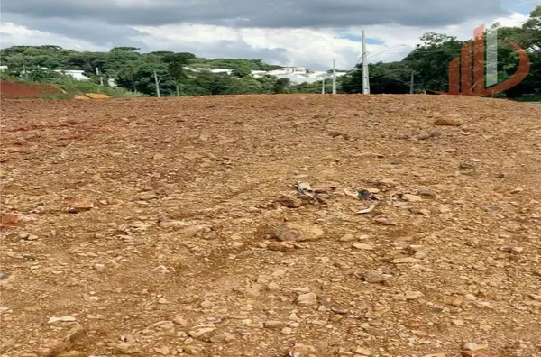 TERRENO COM 400m² À VENDA NO BAIRRO CADORIN EM PATO BRANCO/PR