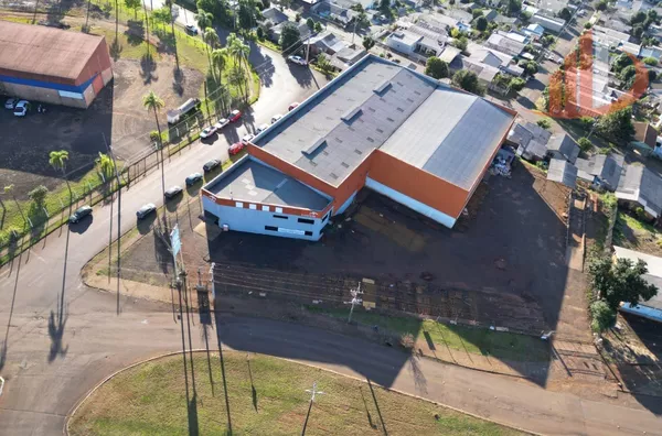 BARRACÃO COM 1700m² LOCALIZADO NA BR 158 EM PATO BRANCO-PR