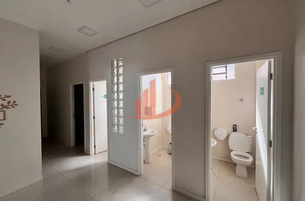 SALA COMERCIAL COM 380m² PARA LOCAÇÃO EM PATO BRANCO/PR - Foto 6