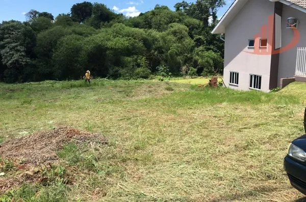 TERRENO COM 423m² NO BAIRRO FRARON + 500M² DE RESERVA NÃO CONSTRUTIVA EM PATO BRANCO/PR