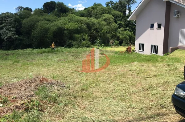 TERRENO COM 423m² NO BAIRRO FRARON + 500M² DE RESERVA NÃO CONSTRUTIVA EM PATO BRANCO/PR