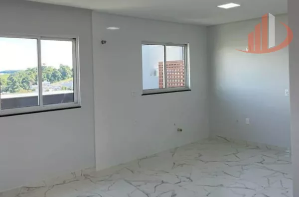 CASA COM 170m² EM FRANCISCO BELTRÃO/PR
