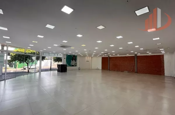 SALA COMERCIAL COM 380m² PARA LOCAÇÃO EM PATO BRANCO/PR