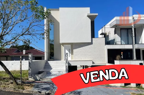 SOBRADO TRIPLEX À VENDA COM 191m² NO BAIRRO PARQUE DO SOM EM PATO BRANCO/PR