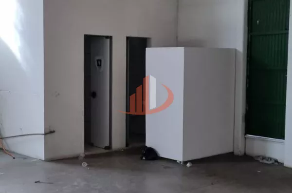 BARRACÃO COM 700m² PARA LOCAÇÃO EM PATO BRANCO/PR - Foto 9