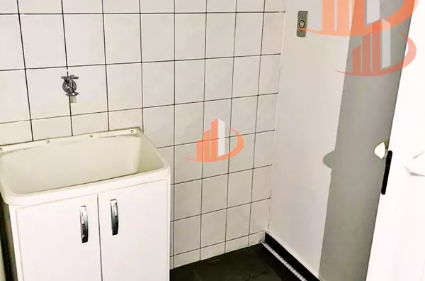 ALUGA-SE SALA COMERCIAL NO CENTRO DE PATO BRANCO!