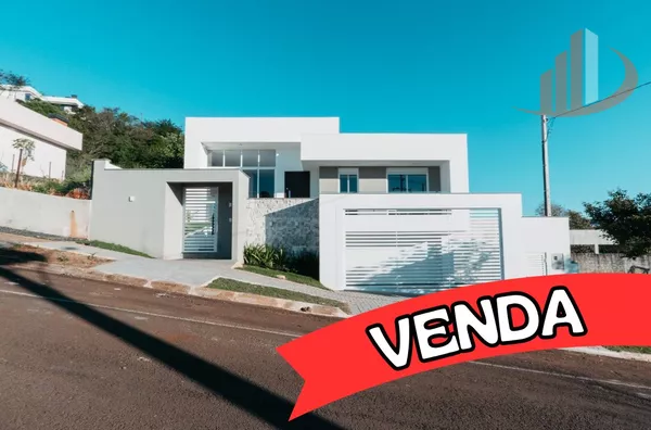 CASA COM 268,40m² À VENDA, BAIRRO INDUSTRIAL, PATO BRANCO/PR