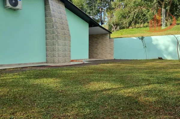 CASA COM 100m² E TERRENO DE 550m² NO BAIRRO PAGNONCELLI EM PATO BRANCO/PR