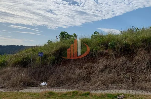 TERRENO COM 672m² NO BAIRRO FRARON EM PATO BRANCO/PR