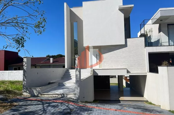 SOBRADO TRIPLEX À VENDA COM 191m² NO BAIRRO PARQUE DO SOM EM PATO BRANCO/PR