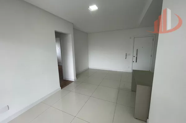 APARTAMENTO SEMIMOBILIADO À VENDA EM PATO BRANCO/PR