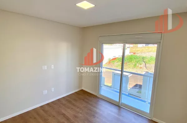 VENDE-SE SOBRADO NO BAIRRO SÃO FRANCISCO EM PATO BRANCO!