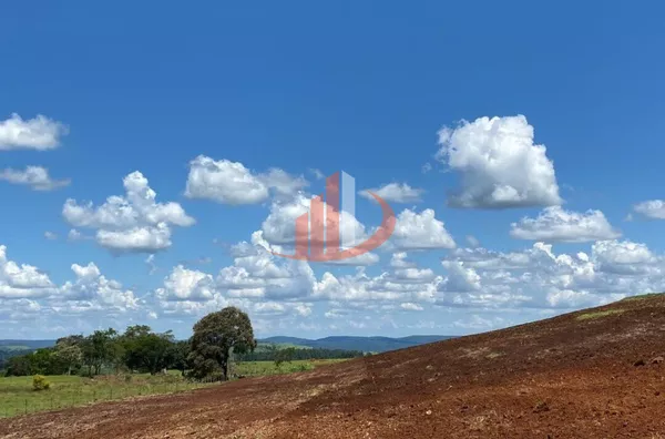 VENDE-SE FAZENDA A 13KM DA CIDADE DE GUARANIAÇU! - Foto 23