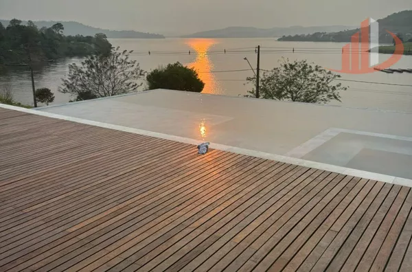 CASA PARA LOCAÇÃO EM TEMPORADA NO CONDOMÍNIO ÁGUAS CLARAS EM SÃO JORGE D'OESTE/PR