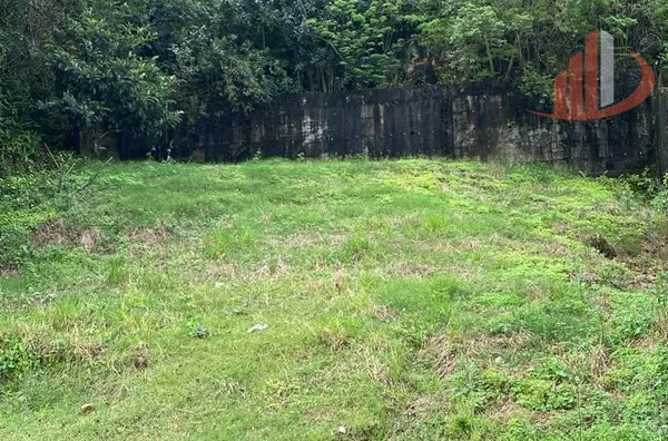 TERRENO COM 525m² NO CENTRO DE PATO BRANCO/PR