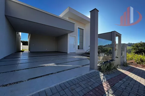 CASA A VENDA COM 126m² NO BAIRRO SÃO FRANCISCO EM PATO BRANCO/PR