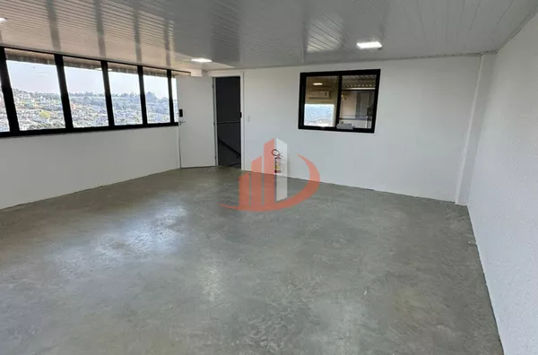 BARRACÃO COM 564m² NO BAIRRO FRARON EM PATO BRANCO/PR - Foto 4