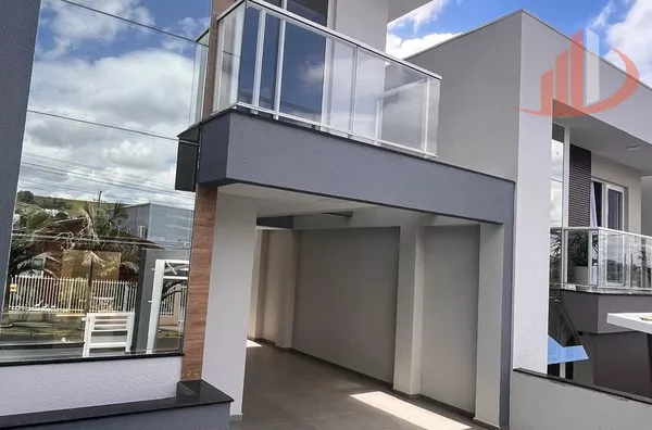 SOBRADO COM 85m² À VENDA NO BAIRRO FRARON EM PATO BRANCO/PR