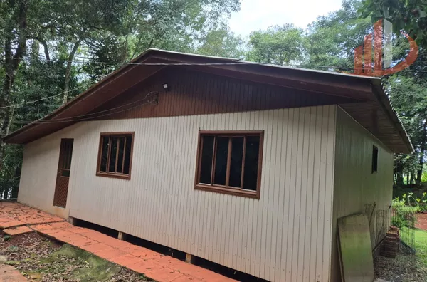 CASA COM 2 QUARTOS PARA ALUGAR NO BAIRRO SÃO FRANCISCO 