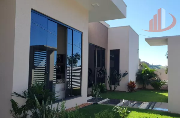 CASA PARA VENDE EM CORONEL VIVIDA/PR COM 145m²