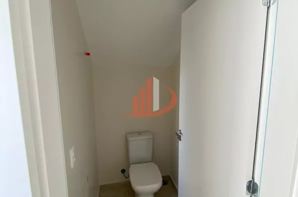 SOBRADO TRIPLEX PARA LOCAÇÃO NO BAIRRO FRARON/PR - Foto 17