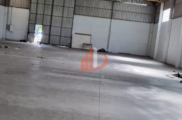 BARRACÃO COM 700m² PARA LOCAÇÃO EM PATO BRANCO/PR