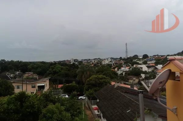 CASA NO BAIRRO MENINO DEUS, COM 211m² EM PATO BRANCO/PR