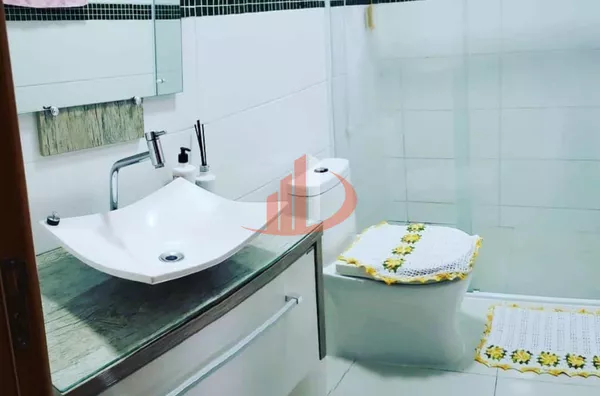 VENDE-SE CASA NO AEROPORTO EM PATO BRANCO!