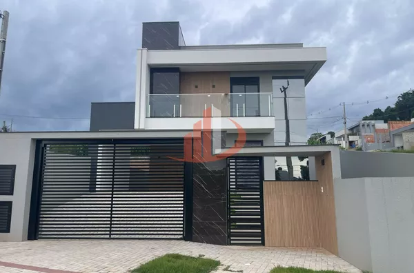 SOBRADO À VENDA COM 160m² NO BAIRRO CADORIN EM PATO BRANCO/PR