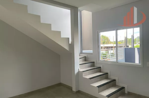 SOBRADO COM 137,24 m² LOCALIZADO NO BAIRRO FRARON EM PATO BRANCO/PR