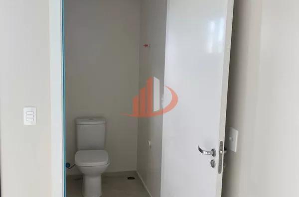 SOBRADO TRIPLEX PARA LOCAÇÃO NO BAIRRO FRARON/PR - Foto 29