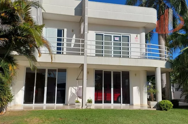 CASA À VENDA COM 292m² NO BAIRRO JARDIM DAS AMÉRICAS EM PATO BRANCO/PR