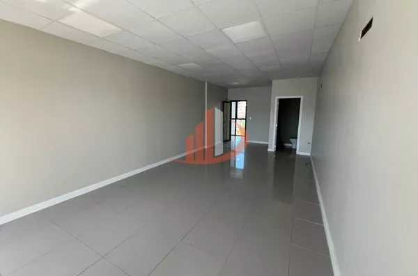 SALA COMERCIAL NO CENTRO EMPRESARIAL GENESIO DE OLIVEIRA EM PATO BRANCO/PR