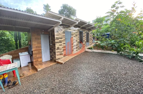 CHÁCARA COM 1200m² PRÓXIMO A ÁREA URBANA EM PATO BRANCO/PR