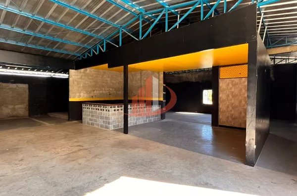 BARRACÃO DE 700M² PARA LOCAÇÃO NO BAIRRO BANCÁRIOS EM PATO BRANCO/PR - Foto 18