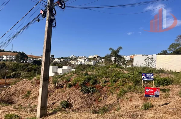 TERRENO COM 363,69m² À VENDA NO BAIRRO FRARON EM PATO BRANCO/PR