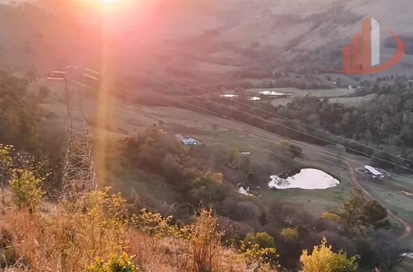 FAZENDA COM 136 ALQUEIRES EM GUARANIAÇU/PR